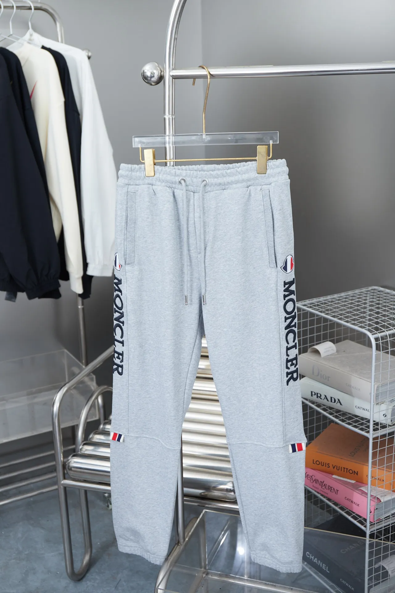 MONCLER logo · Canvas · · · · ：Gray/Black Size：S M L XL